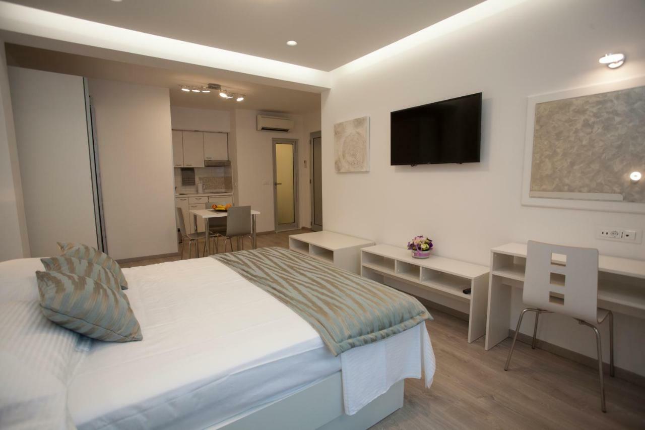 Apartments Lovret Flowers Split Exterior foto